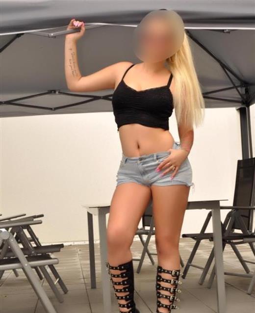 Khadijeh, sesso in Cagliari id1245